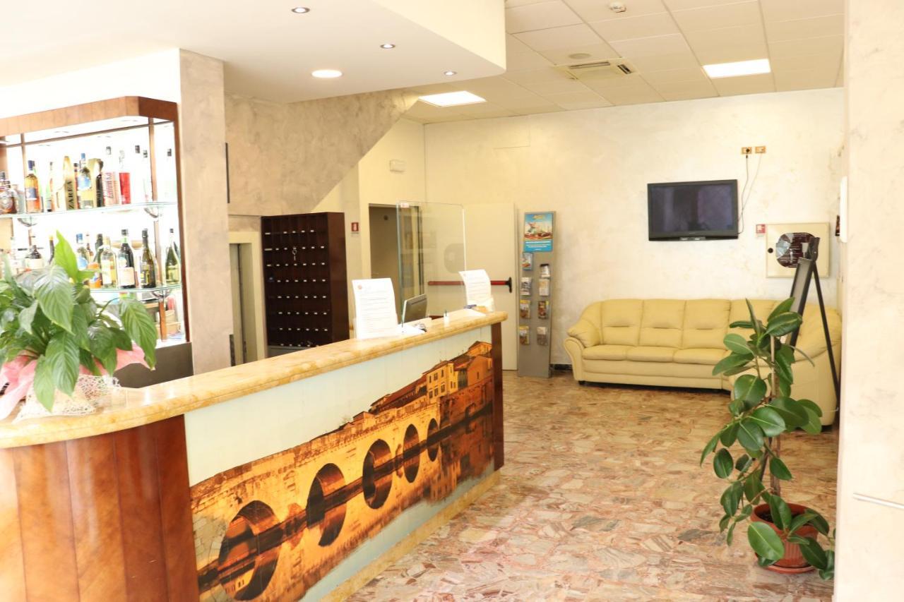 Hotel Morolli Rimini Extérieur photo