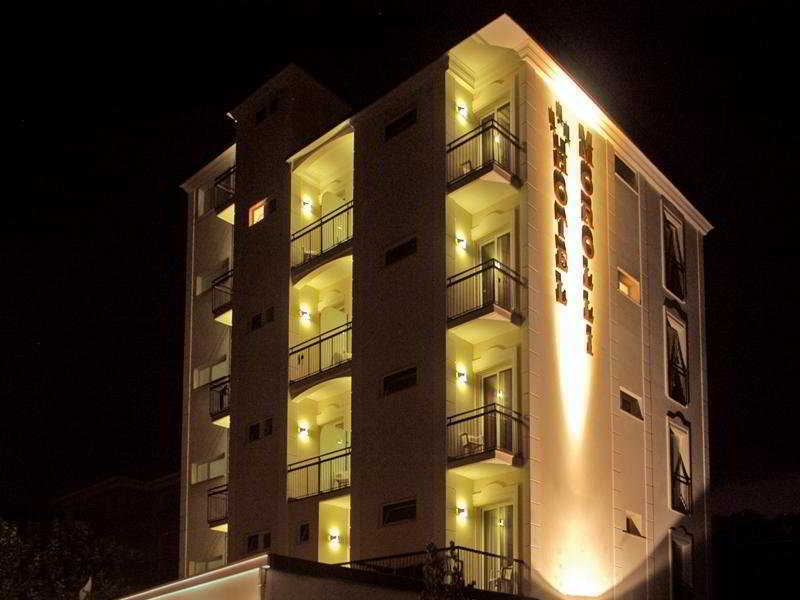 Hotel Morolli Rimini Extérieur photo