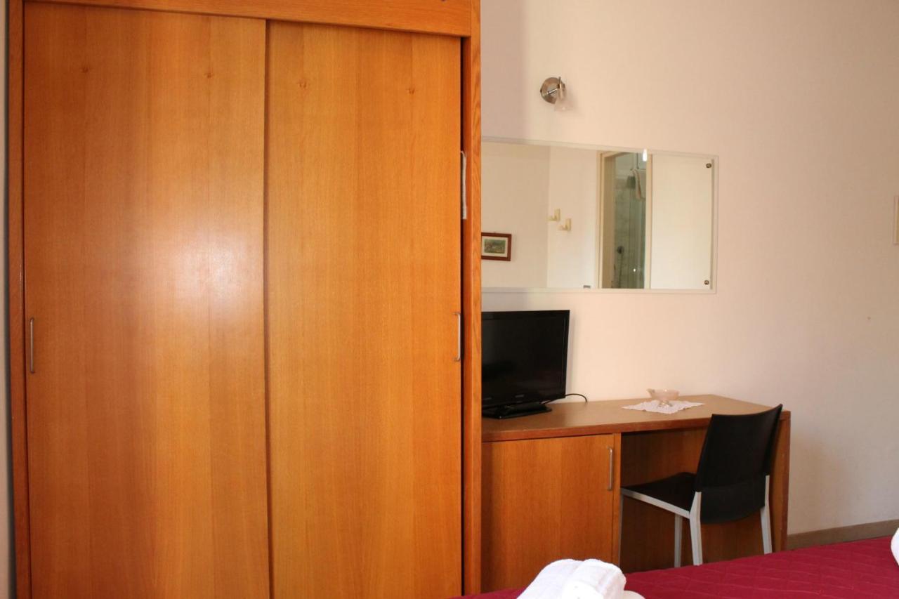 Hotel Morolli Rimini Extérieur photo
